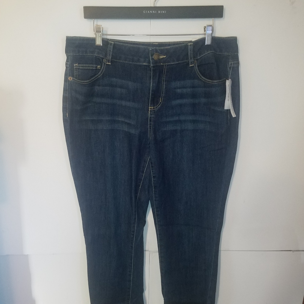 Westport Signature Fit Mid-Rise Skinny Jeans